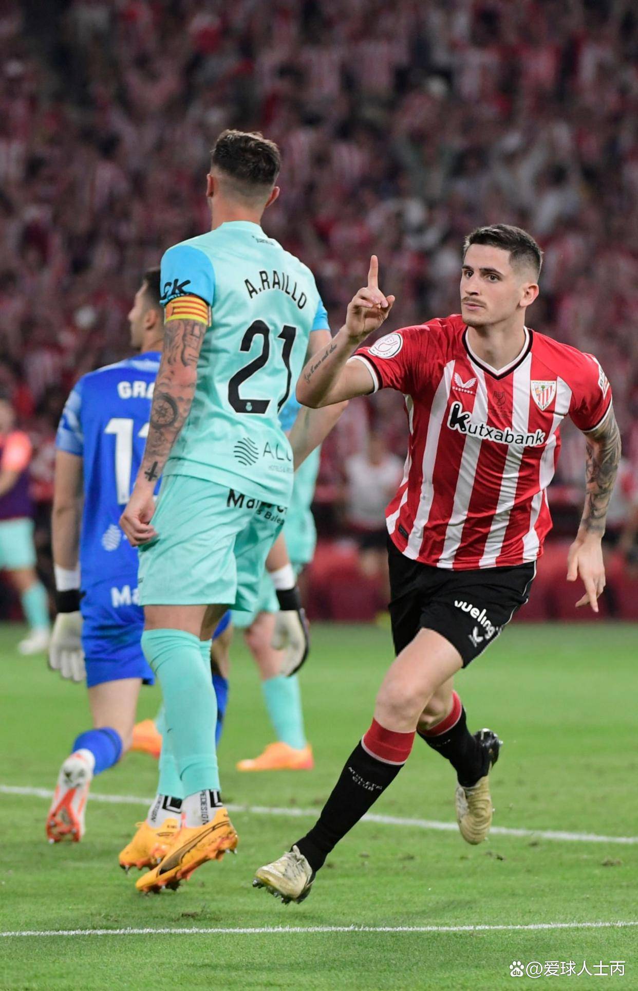 英雄联盟竞猜-包含今晚突围战来临，拜仁慕尼黑围绕西甲强势反弹，底气十足，训练强度明显提升的词条